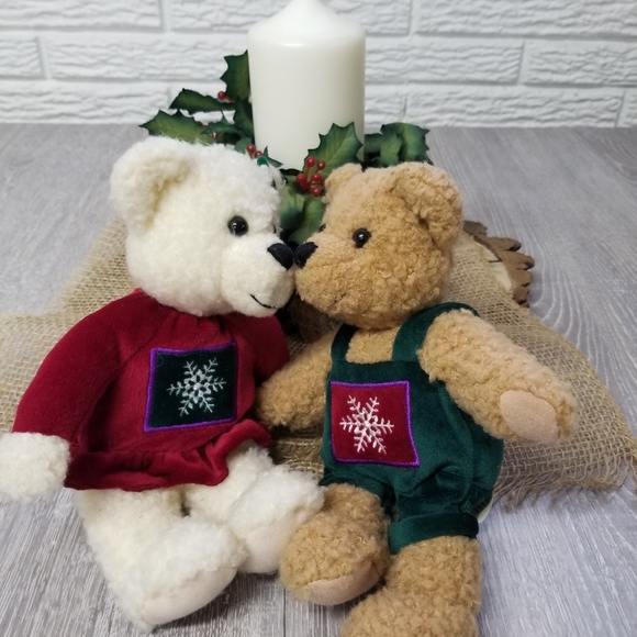 Hallmark Holiday kissing bears - Picture 1 of 12